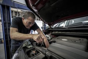 car-maintenance-auti-repair-gda26c20ff_1920-300x200